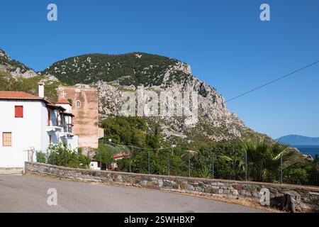Das alte Kloster des Heiligen Nikolaus Galatakis in Nord-Evia, Griechenland Stockfoto