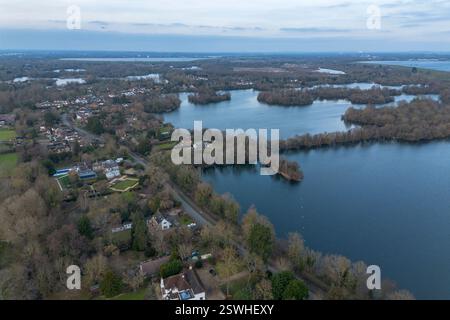 Allgemeiner Blick nach Norden in Richtung Wraysbury, Royal Borough of Windsor und Maidenhead, westlich von London und in der Nähe des Flughafens Heathrow. Stockfoto