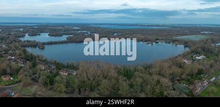 Allgemeiner Blick nach Norden in Richtung Wraysbury, Royal Borough of Windsor und Maidenhead, westlich von London und in der Nähe des Flughafens Heathrow. Stockfoto