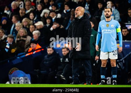 Manchester – Teammanager Frank Boer aus Feyenoord, Coach PEP Guardiola aus Manchester City, Bernardo Silva aus Manchester City in der fünften Runde Stockfoto