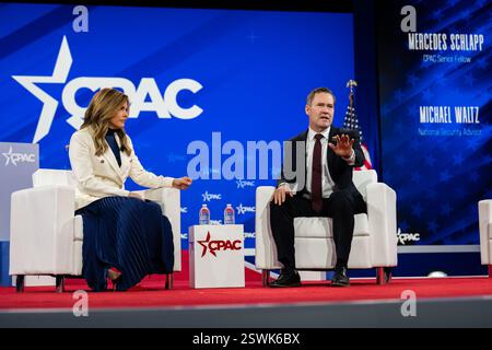 Oxon Hill, Usa. Februar 2025. Michael Waltz, nationaler Sicherheitsberater der Vereinigten Staaten, spricht am Freitag, den 21. Februar 2025 auf der Konservativen Politischen Aktionskonferenz (CPAC) in National Harbor, Maryland, USA. 2025. Vermerk: Annabelle Gordon/CNP/SIPA USA Vermerk: SIPA USA/Alamy Live News Stockfoto