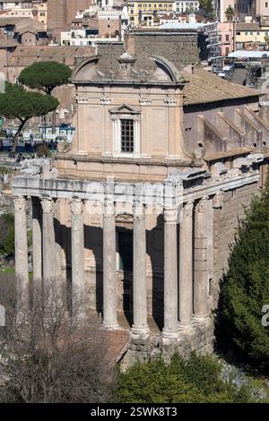 Tempel des Antoninus und Faustina, Forum Romanum, Rom, Italien Stockfoto