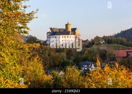 Blick auf die Burg Scharfenstein im Erzgebirge, Deutschland Stockfoto