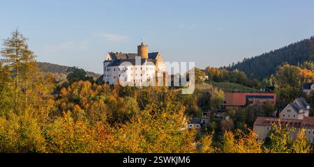 Blick auf die Burg Scharfenstein im Erzgebirge, Deutschland Stockfoto