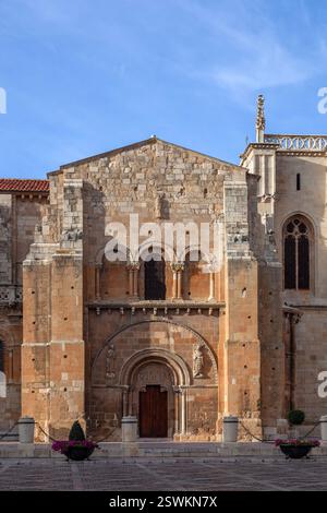 Stiftsbasilika San Isidoro, Leon, Kastilien und Leon, Spanien, Europa Stockfoto