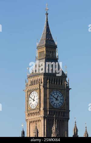 Big Ben, der Elizabeth Tower, Houses of Parliament, London, Großbritannien. Kultiger Uhrenturm. Stockfoto