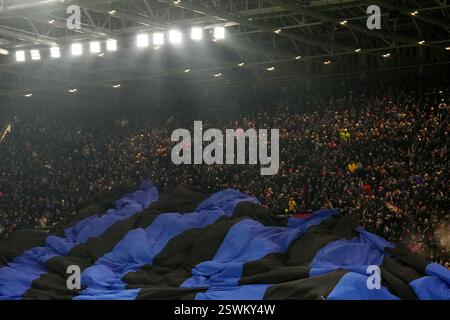 Bergamo, Italien. Februar 2025. Atalanas Fans beim Fußball-Spiel der UEFA Champions League zwischen Atalanta BC und Club Brugge im Gewiss-Stadion in Bergamo, Norditalien - Dienstag, den 18. Februar 2025. Sport - Fußball . (Foto: Spada/LaPresse) Credit: LaPresse/Alamy Live News Stockfoto