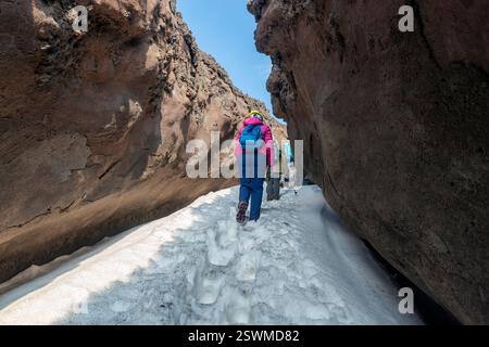 Besuchen Sie den Vulkan Ätna über dem Gipfel Stockfoto