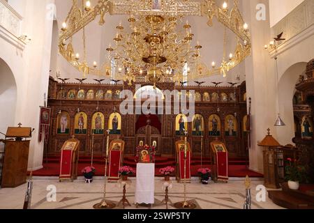 Innenansicht der orthodoxen Kathedrale St. Demetrius in Berat-Albanien Stockfoto