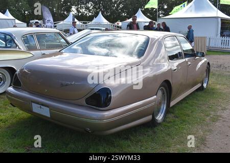 Beesd, Niederlande - 13. September 2024: 1999 Packard zwölf Concept Car Stockfoto