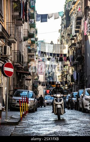 Straßenszene im Centro Storico, Neapel, Italien Stockfoto