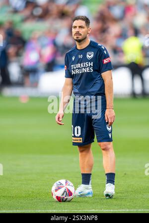 Melbourne, Australien. Februar 2025. Bruno Fornaroli von Melbourne Victory wurde im AAMI Park während des A-League Herrenspiels zwischen Melbourne Victory und Melbourne City in Aktion gesehen. Ergebnis: Melbourne Victory 2-2 Melbourne City Credit: SOPA Images Limited/Alamy Live News Stockfoto