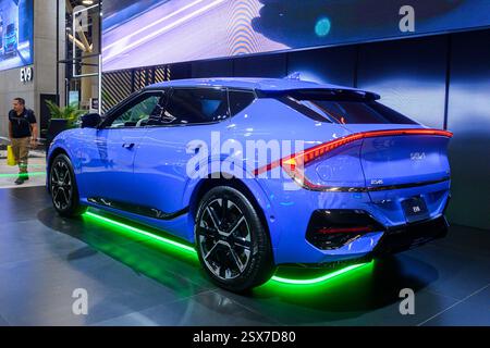 Toronto, ON, Kanada - 14. Februar 2025: Kia EV6 wurde auf der Canadian International AutoShow 2025 vorgestellt. Stockfoto