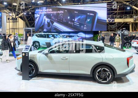 Toronto, ON, Kanada - 14. Februar 2025: Kia K4 wurde auf der Canadian International AutoShow 2025 vorgestellt. Stockfoto
