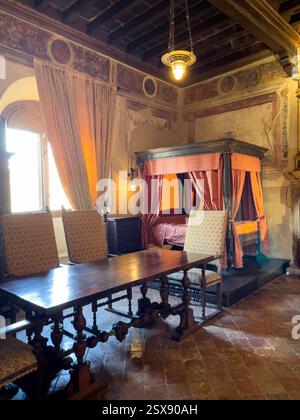 Schloss Gradara. 2024 iPhone Roadtrip Stockfoto
