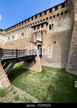 Zugbrücke, Gradara Castle. 2024 iPhone Roadtrip Stockfoto