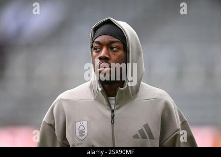 Newcastle am Sonntag, 23. Februar 2025. Newcastle, Großbritannien. Februar 2025. Anthony Elanga aus Nottingham Forest während des Premier League-Spiels zwischen Newcastle United und Nottingham Forest im St. James's Park, Newcastle am Sonntag, den 23. Februar 2025. (Foto: Jon Hobley | MI News) Credit: MI News & Sport /Alamy Live News Stockfoto
