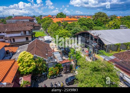 Blick auf Kuta von der Dachterrasse des Hotels, Kuta, Bali, Indonesien, Südostasien, Asien Stockfoto
