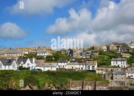Port Isaac, Cornwall, das als Kulisse für Portwenn in der ITV-Serie Doc Martin verwendet wurde Stockfoto
