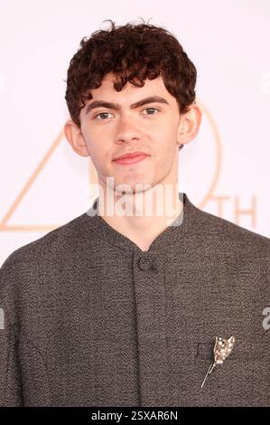 Joe Locke bei der 40. Verleihung der Film Independent Spirit Awards