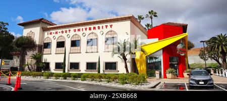 Baldwin Park, Kalifornien: In-N-Out Burger University, das offizielle Schulungszentrum für Mitarbeiter der berühmten Fast-Food-Kette Stockfoto