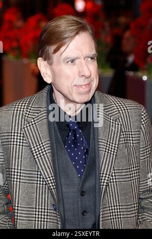 Schauspieler Timothy Spall posiert bei der Premiere von „The Party“ während der 67. Internationalen Filmfestspiele Berlin am 13. Februar 2017 im Berlinale Palast in Berlin Stockfoto