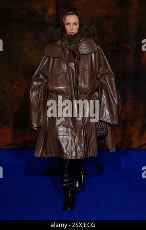 BURBERRY Herbst-Winter 2025 Laufsteg während der London Fashion Week am 2025. Februar - London, UK 24/02/2025 Stockfoto