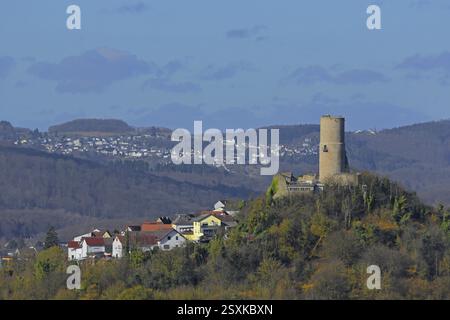 Blick auf Schloss Vetzberg von Schloss Gleiberg - dahinter Rodheim-Bieber, Landschaft, Krofdorf-Gleiberg, Wettenberg, Hessen, Deutschland, Europa Stockfoto