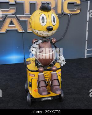 Los Angeles, USA. Februar 2025. Atmopshere bei Netflix's THE ELECTRIC STATE World Premiere, die am Montag im Egyptian Theater in Hollywood stattfand? Februar 2025. (Foto: Sthanlee B. Mirador/SIPA USA) Credit: SIPA USA/Alamy Live News Stockfoto