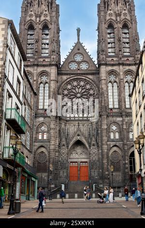 Cathedrale Notre Dame de l'Assomption, Clermont Ferrand, Auvergne Rhone Alpes, Frankreich, Europa Stockfoto