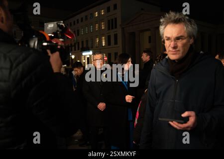 Ukrainische Demonstration zum 3. Jahrestag des Russischen Krieges gegen die Ukraine Stockfoto