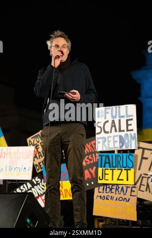 Ukrainische Demonstration zum 3. Jahrestag des Russischen Krieges gegen die Ukraine Stockfoto