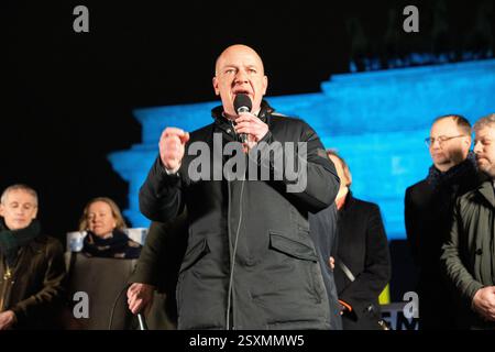 Ukrainische Demonstration zum 3. Jahrestag des Russischen Krieges gegen die Ukraine Stockfoto