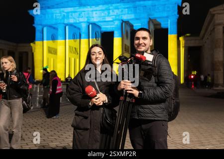 Ukrainische Demonstration zum 3. Jahrestag des Russischen Krieges gegen die Ukraine Stockfoto
