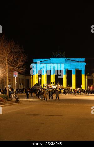 Ukrainische Demonstration zum 3. Jahrestag des Russischen Krieges gegen die Ukraine Stockfoto