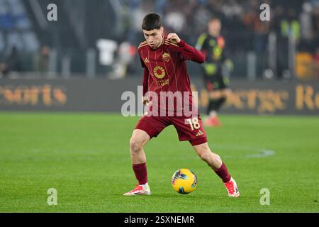 Februar 2025, Olimpico Stadium, Rom, Italien; Serie A Enilive Football Match; Roma gegen Monza; Matias Soule von AS Roma Stockfoto