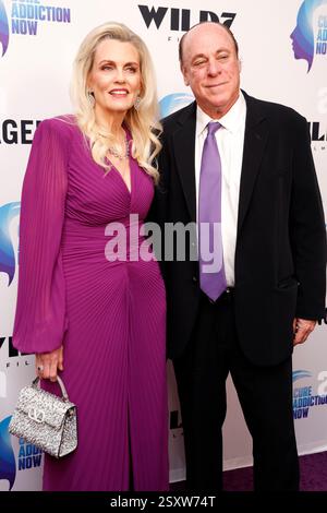Februar 25, 2025, Beverly Hills, CA, USA: LOS ANGELES - 24. Februar: Nancy Davis, Ken Rickel bei The Cure Addiction Now Eröffnungsabend im Beverly Hills Hotel am 24. Februar 2025 in Beverly Hills, CA (Credit Image: © Kay Blake/ZUMA Press Wire) NUR ZUR REDAKTIONELLEN VERWENDUNG! Nicht für kommerzielle ZWECKE! Stockfoto