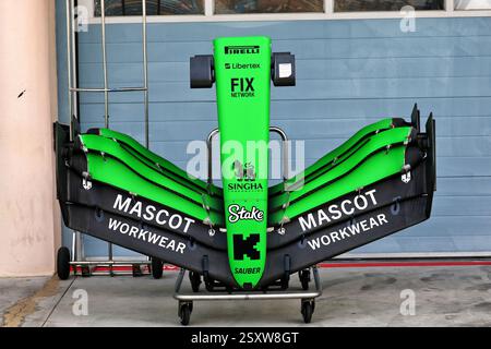 Sakhir, Bahrain. Februar 2025. Sauber C45 nosecone. 26.02.2025. Formel-1-Test, Sakhir, Bahrain, Tag 1. Das Foto sollte lauten: XPB/Alamy Live News. Stockfoto