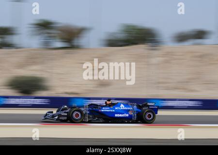 Sakhir, Bahrain. Februar 2025. Alexander Albon von Williams Racing während des Testtages 1. Ahmad Al Shehab/Alamy Live News. Stockfoto