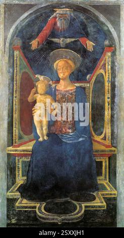 DOMENICO VENEZIANO (* ca. 1410, Venezia ?, d. 1461, Firenze ?) Madonna und Kind ca. 1435 Fresko auf Leinwand, 241 x 120 cm National Gallery, London das Gemälde ist bekannt als Carnesecchi Tabernacle. Domenico Veneziano blieb um 1432 in Florenz; hier begann er als unabhängiger Künstler zu arbeiten und malte seine ersten Werke zwischen 1432 und 1437, dem Jahr, in dem er nach Perugia zog, um, wie Vasari uns mitteilt, „einen Raum im Haus der Familie Baglioni mit zerstörten Fresken“ zu malen. Das erste Gemälde, an dem Domenico in Florenz arbeitete, war das Tabernakel Carnesecchi Stockfoto