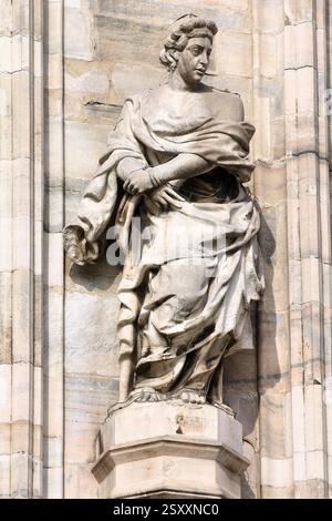 Die Statue der Heiligen Christina im Dom von Mailand, Italien. Christlicher heiliger. Stockfoto