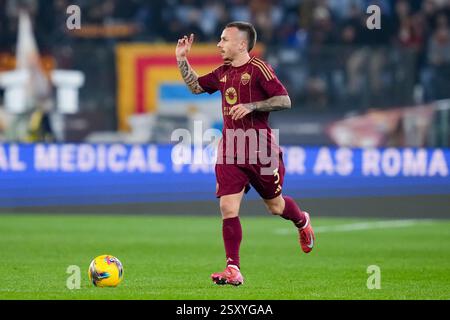 Rom, Italien. Februar 2025. Angelino von AS Roma während des Spiels der Serie A Enilive zwischen AS Roma und AC Monza im Stadio Olimpico am 24. Februar 2025 in Rom. Quelle: Giuseppe Maffia/Alamy Live News Stockfoto