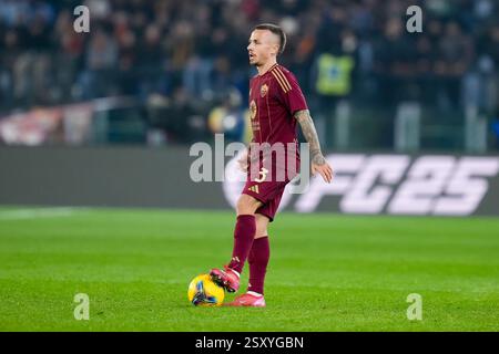 Rom, Italien. Februar 2025. Angelino von AS Roma während des Spiels der Serie A Enilive zwischen AS Roma und AC Monza im Stadio Olimpico am 24. Februar 2025 in Rom. Quelle: Giuseppe Maffia/Alamy Live News Stockfoto