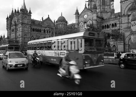 Bahnhof Victoria Terminus CST Gebäude Mumbai Maharashtra Indien Asien Mai 2012 Stockfoto