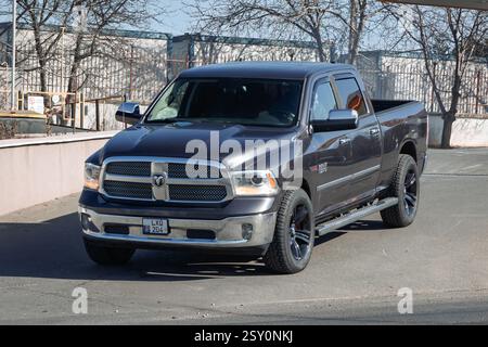 Chisinau, Moldawien, 3. Februar 2025: RAM Pickup (Dodge RAM) 1500, vierte Generation Stockfoto