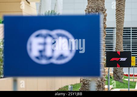 Bahrain, Bahrain. Februar 2025. BAHRAIN, BAHRAIN - 26. FEBRUAR: F175-Logo am ersten Tag der F1-Tests auf dem Bahrain International Circuit am 26. Februar 2025 in Bahrain, Bahrain. (Foto: Qian Jun/MB Media) Credit: MB Media Solutions/Alamy Live News Stockfoto