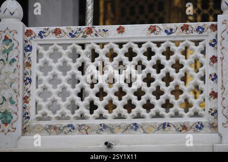 Jali Bildschirme, Goldener Tempel, Amritsar, Punjab, Indien, Asien Stockfoto