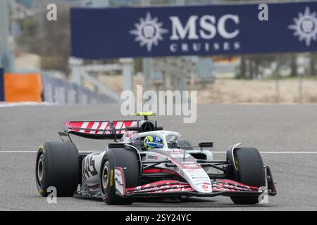 Sakhir, Bahrain. Februar 2025. Oliver Bearman, während des Formel-1-Tests auf dem Bahrain International Circuit. Quelle: Alessio Morgese / Emage / Alamy Live News Stockfoto