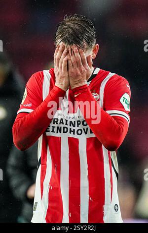 Eindhoven, Niederlande. Februar 2025. EINDHOVEN, NIEDERLANDE - 26. FEBRUAR: Luuk de Jong von PSV in Tränen, nachdem er während des niederländischen TOTO KNVB Beker-Spiels zwischen PSV und Go Ahead Eagles am 26. Februar 2025 im Philips Stadion in Eindhoven, Niederlande, verloren hatte. (Foto von Joris Verwijst/Orange Pictures) Credit: Orange Pics BV/Alamy Live News Stockfoto