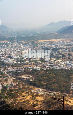 Luftaufnahme der Stadt Pushkar, Rajasthan, Indien, 28. Januar 2024 Stockfoto